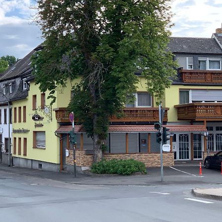拉恩河畔林堡 Zum Weissen Ross酒店 外观 照片