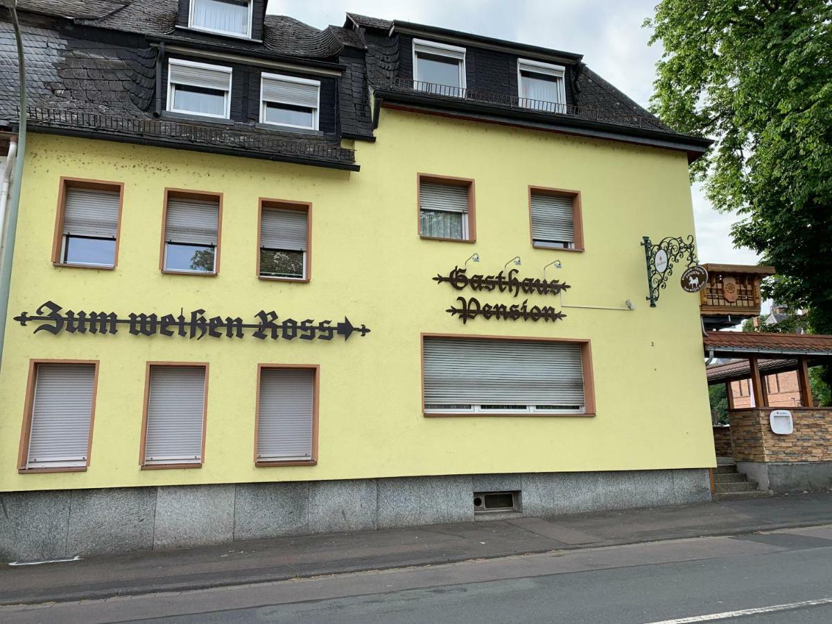 拉恩河畔林堡 Zum Weissen Ross酒店 外观 照片